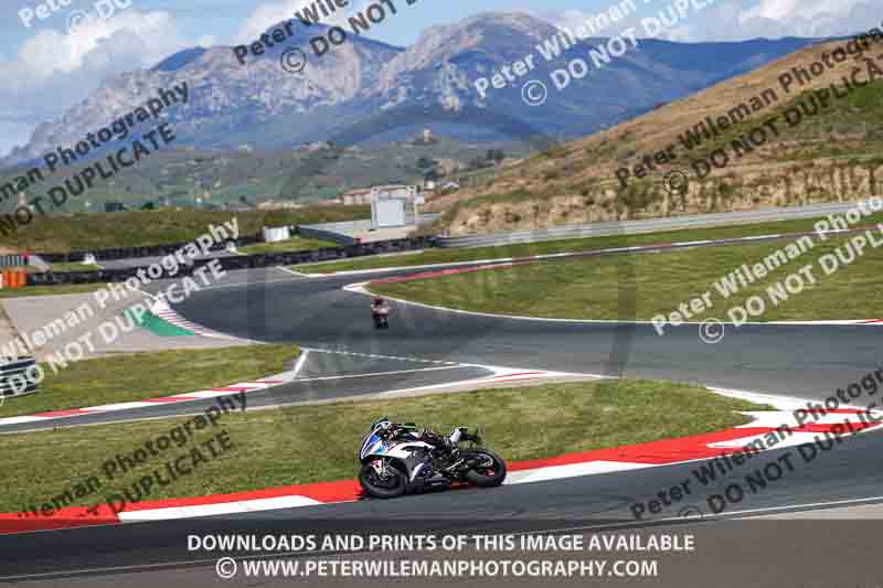 cadwell no limits trackday;cadwell park;cadwell park photographs;cadwell trackday photographs;enduro digital images;event digital images;eventdigitalimages;navarra;no limits trackdays;peter wileman photography;racing digital images;trackday digital images;trackday photos